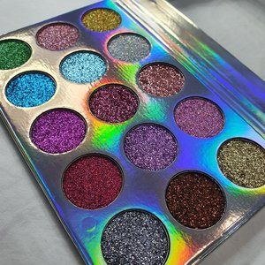 NEW EyeShadow 15 Magical Shades Of Unicor Glitter!